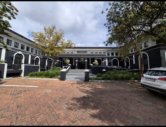 457M² OFFICE TO LET IN HYDE PARK